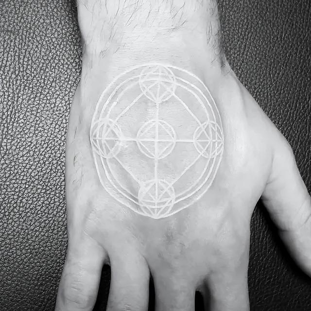 纹身隐形图案(鸽子血不一定能满足你)(3)