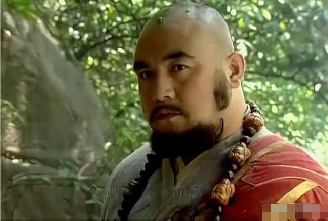 《笑傲江湖》中，不戒和尚的师傅为何说他有慧根，不让他还俗？