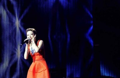 ​安又琪现身县城商演，台下寥寥无几，现状令人唏嘘，曾是超女冠军