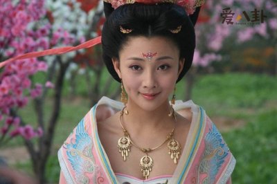 ​殷桃孙东海为什么分手 因为放不下李小冉吗