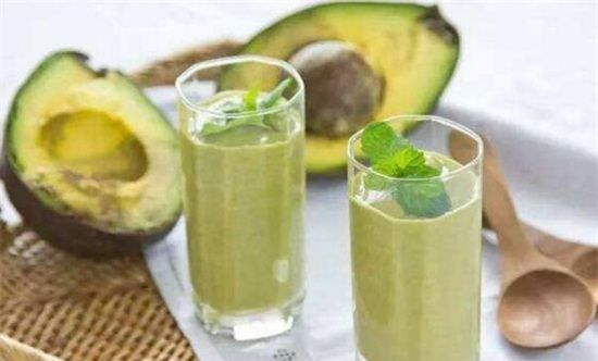 牛油果汁怎么榨才好喝,牛油果和什么榨汁好喝又营养图11