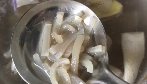 皮冻的熬制方法,猪皮冻怎么熬制好吃图3