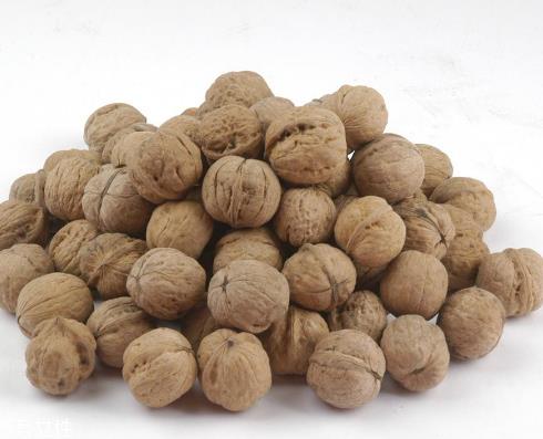 核桃油适合多大宝宝吃 新手宝妈必看 核桃油适合多大宝宝吃 新手宝妈必看