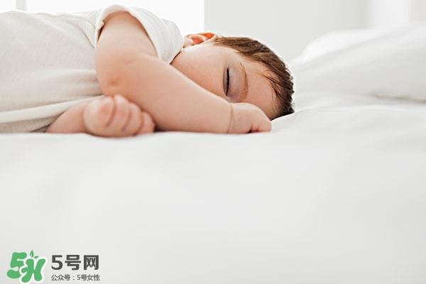 宝宝拉肚子吃什么好的最快 宝宝拉肚子的处理方法 宝宝拉肚子吃什么好的最快 宝宝拉肚子的处理方法