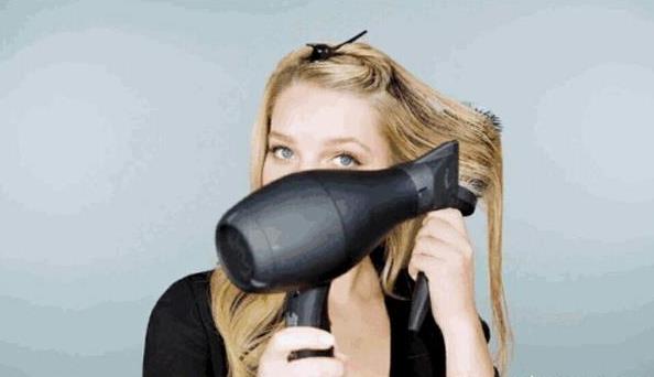 女生头发紧贴头皮,怎么让头发蓬松 女生头发紧贴头皮,怎么让头发蓬松