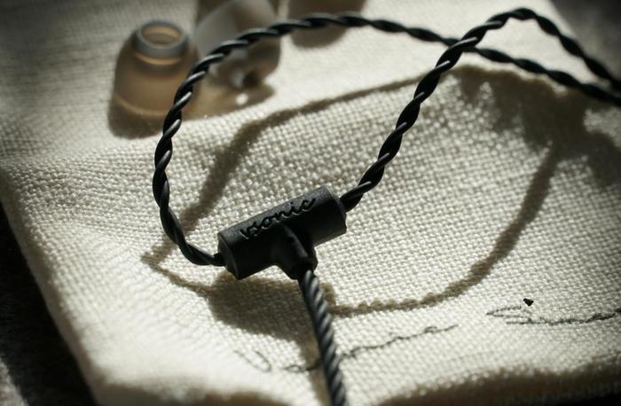 299元HIFI类耳机横向PK:威索尼可VS3对比KINERA SEED评测