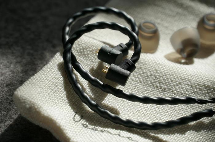 299元HIFI类耳机横向PK:威索尼可VS3对比KINERA SEED评测