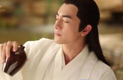 ​为什么人喝了酒会哭呢？为什么人喝酒后会哭