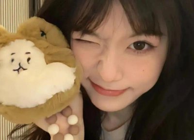 ​女朋友还和前任联系我该怎么办 女朋友和前任还有联系怎么办