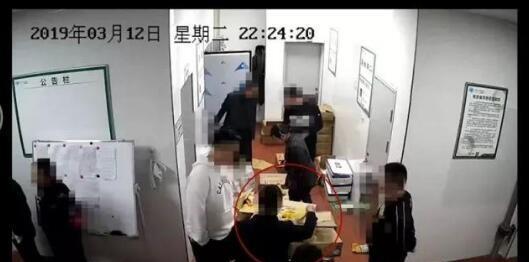 成都七中食品安全事件反转 家长群为何屡成谣言“帮凶”