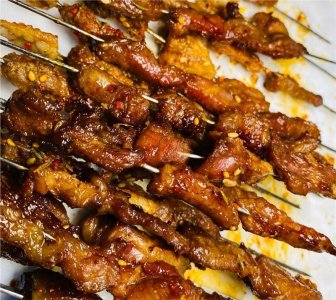 ​烤油边是什么位置的肉(东北烧烤大油边是什么肉)