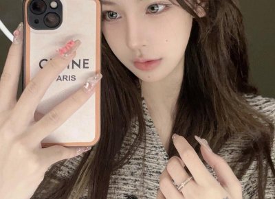 ​方脸适合什么发型男（方脸的男生适合什么发型）