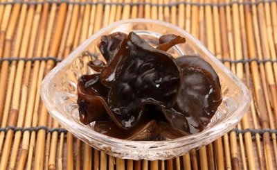 ​泡过的木耳放冰箱还能吃吗，能吃（泡发久了就不能吃）