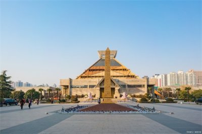 ​2022河南高中清北人数排名：郑外稳居第一，郸城一高紧随其后