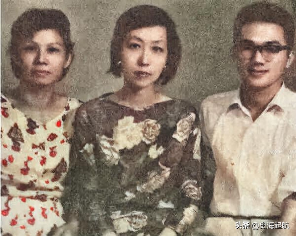 老照片：民国才女张爱玲，才貌双全，图4是张爱玲和她父亲的合影