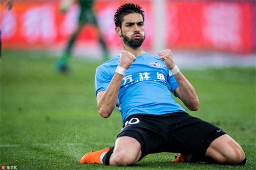 18赛季中超球星精选:卡拉斯科——晃倒过梅西的过人狂魔