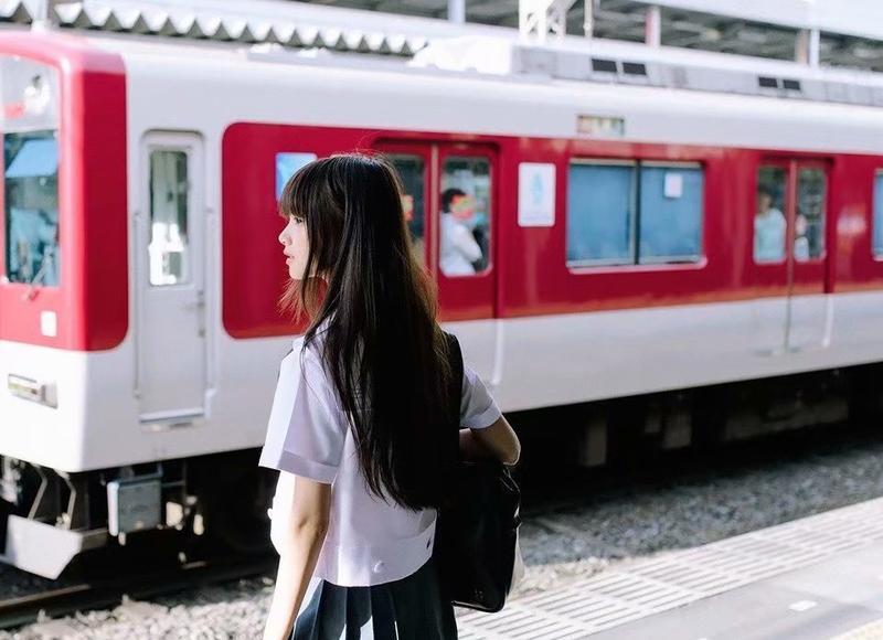 城市相片案牍抖音（城市相片案牍抖音怎样发）