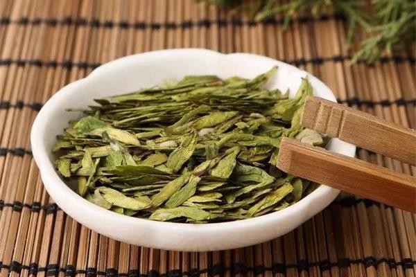 西湖龙井可以冲泡几次 西湖龙井可以冷泡吗