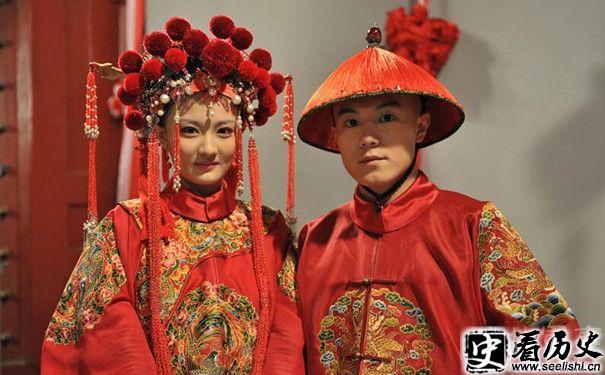 《甄嬛传》玉娆和允禧成亲剧照