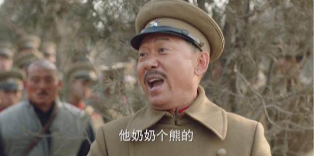 读狗肉将军张宗昌的这首诗, 能惊得李白掩面, 气得鬼神吐血